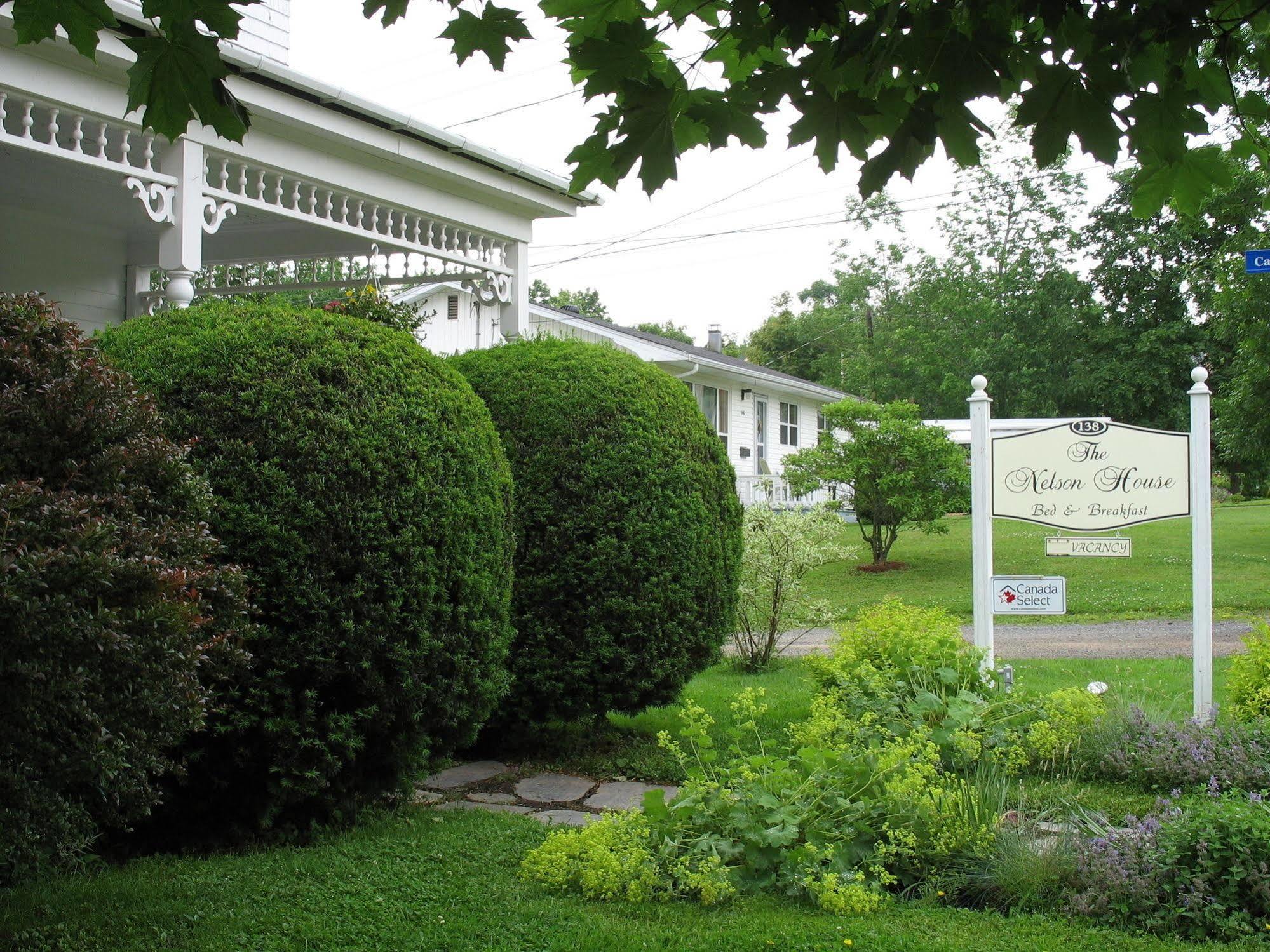 The Nelson House Bed And Breakfast Stewiacke エクステリア 写真